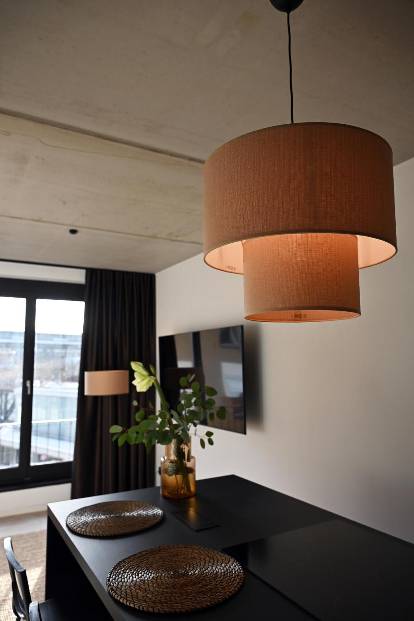 Eiwelhome - Stilvoll, Urban-Ruhig Schlafen, Bahnhofsnah, Balkon 埃尔福特 外观 照片