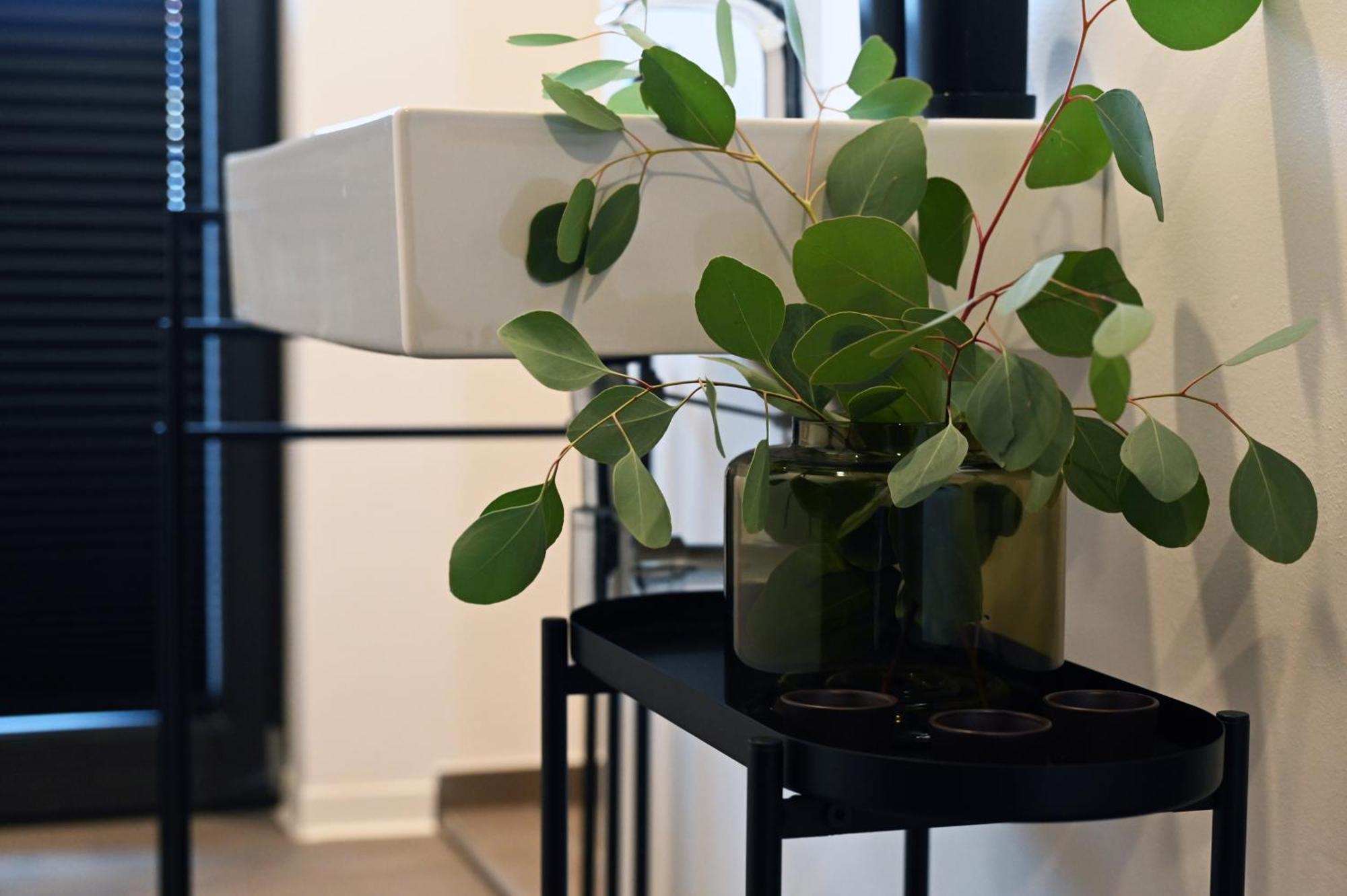 Eiwelhome - Stilvoll, Urban-Ruhig Schlafen, Bahnhofsnah, Balkon 埃尔福特 外观 照片